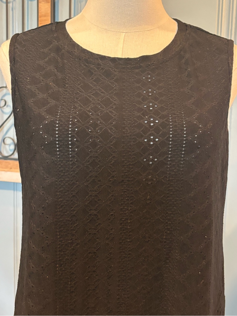Women’s Sexy Witchy Whimsigoth Black Sleeveless Eyelet Tank U Neck Top Size M